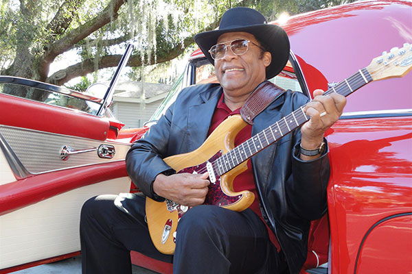 Entertainer Bobby Blackmon